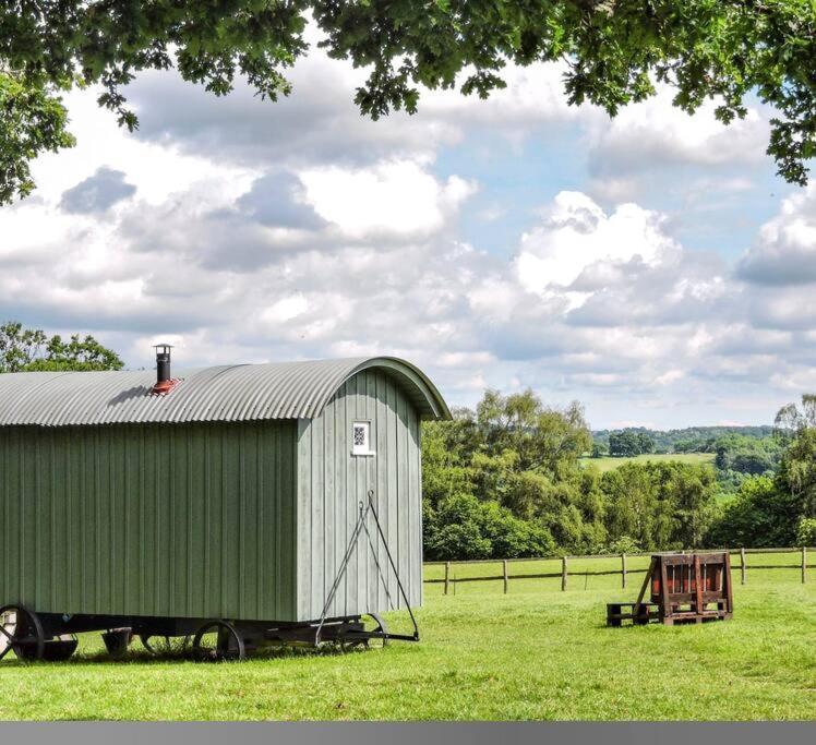 Skylark Shepherds Hut รอยัลทันบริดจ์เวลส์ ภายนอก รูปภาพ